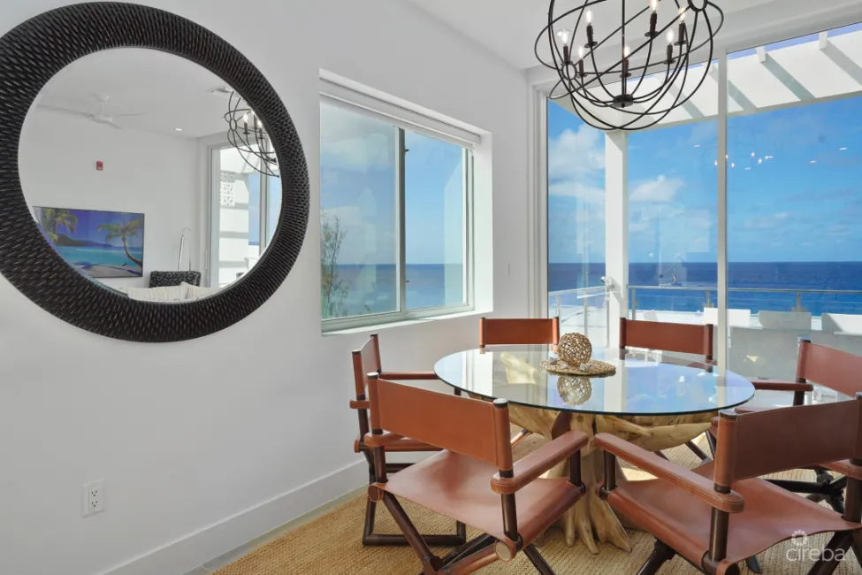 SUNSET POINT SIGNATURE PENTHOUSE