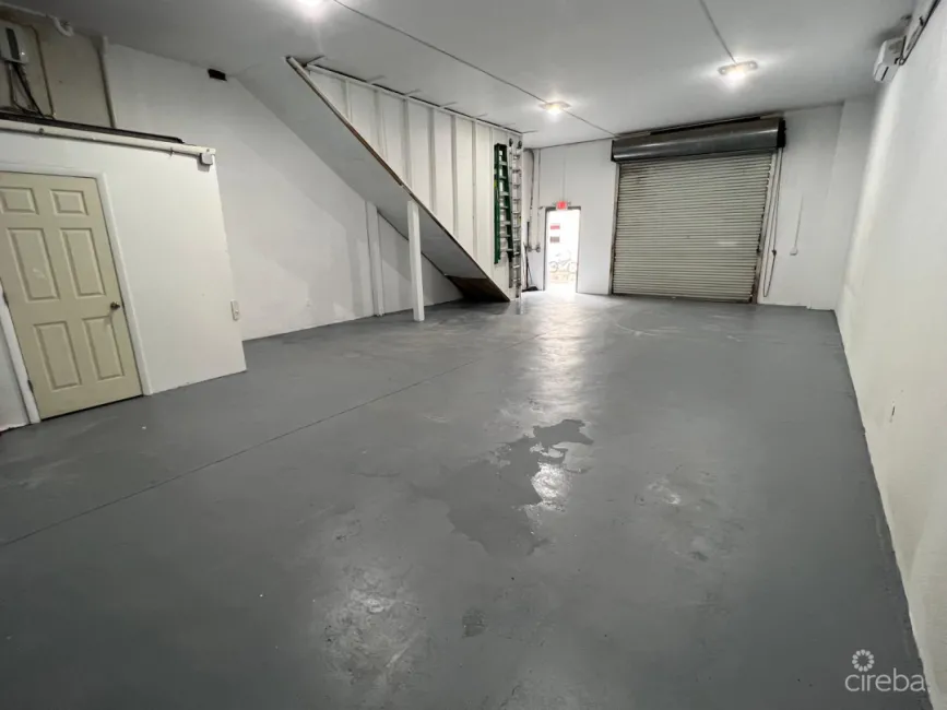JJT WAREHOUSE