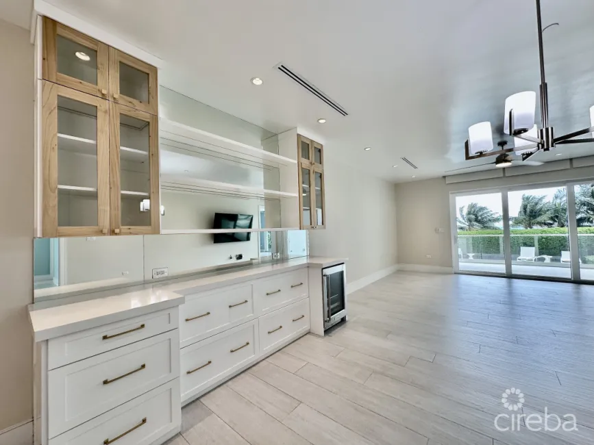 SOUTH BAY RESIDENCE