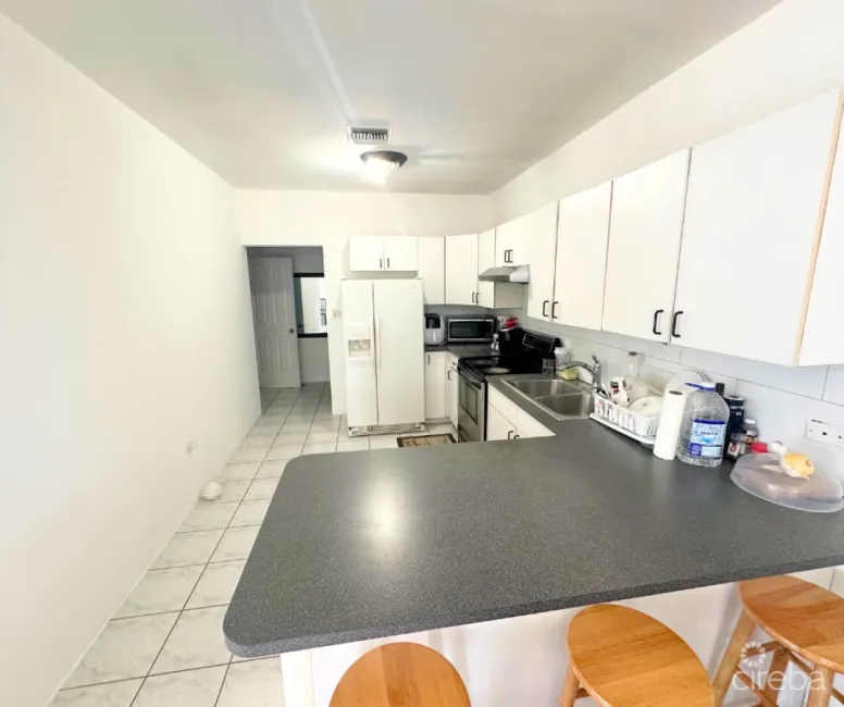 PLEASANT VIEW 2BEDS - CORNER HOME WEST BAY