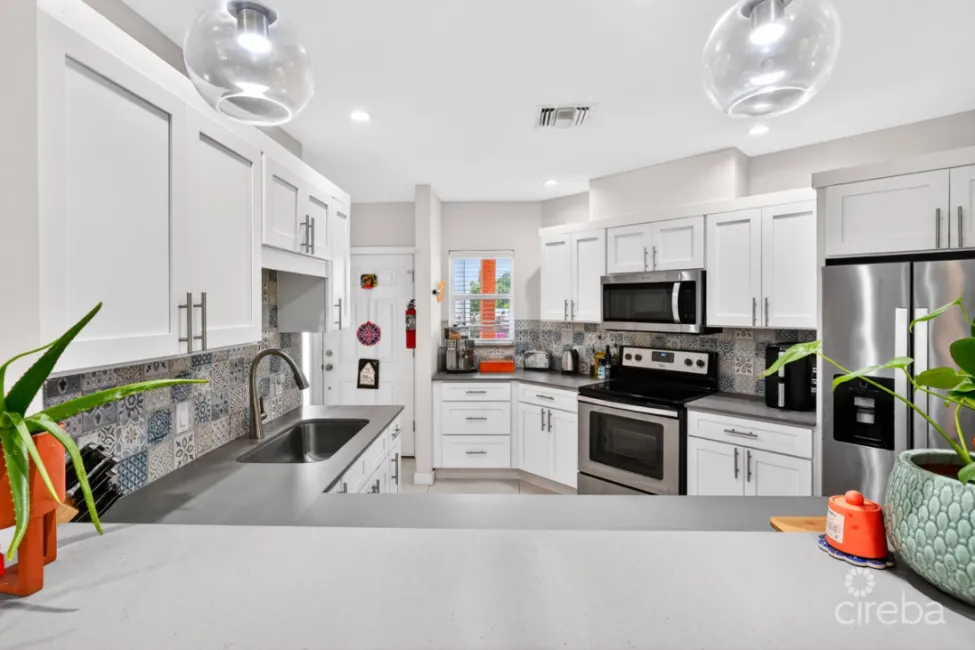 CAYMAN CROSSING  MODERN TWO BEDROOM