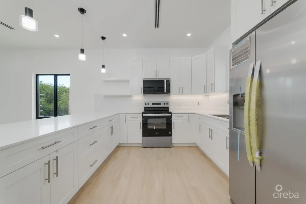 LUMINA - 3 BED 3.5 BATH W/OFFICE - DUPLEX - #2