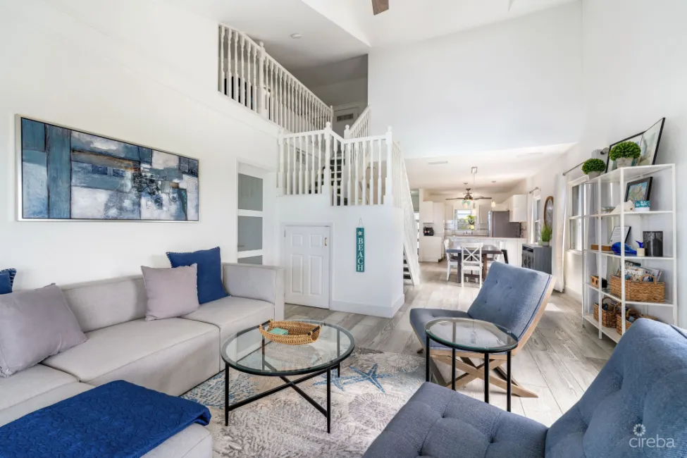 CORAL BAY VILLAGE 13, BEACH FRONT CONDO