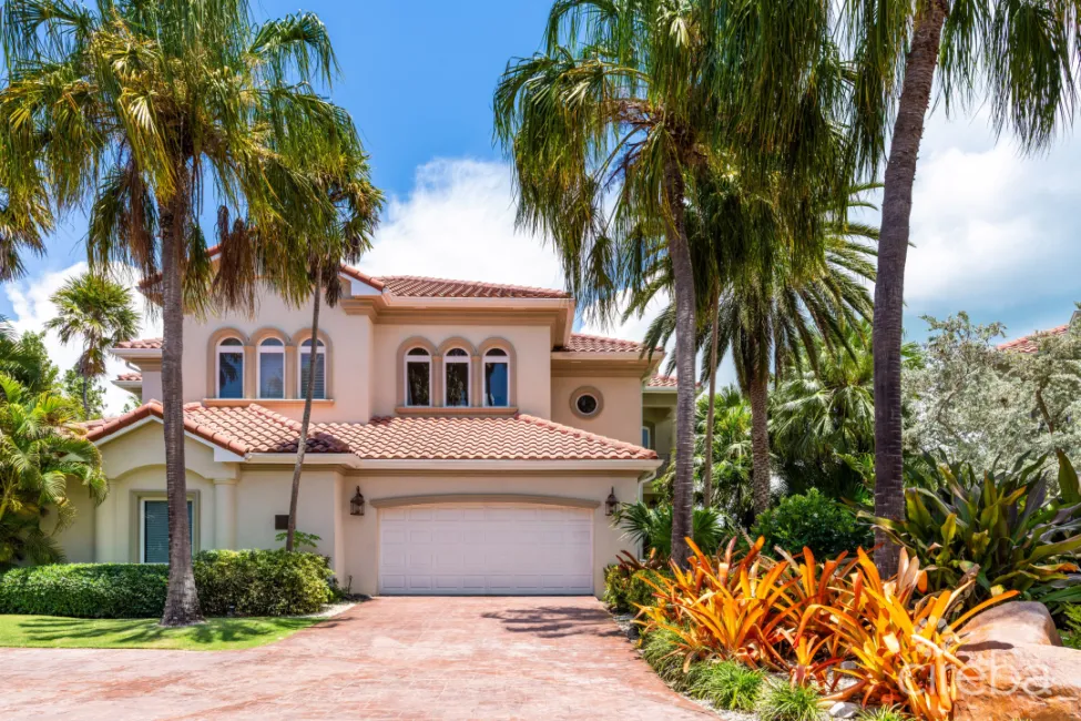VISCAYA #1B - GOVERNORS HARBOUR WATERFRONT HOME