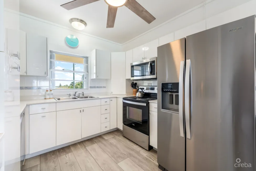 CORAL BAY VILLAGE 13, BEACH FRONT CONDO