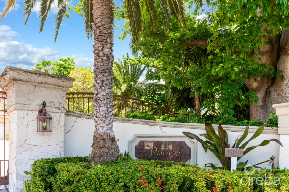 VISCAYA #1B - GOVERNORS HARBOUR WATERFRONT HOME
