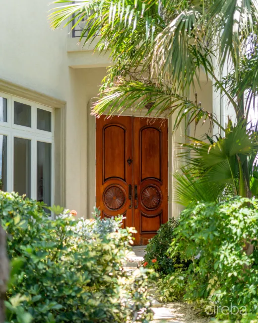 VISCAYA #1B - GOVERNORS HARBOUR WATERFRONT HOME