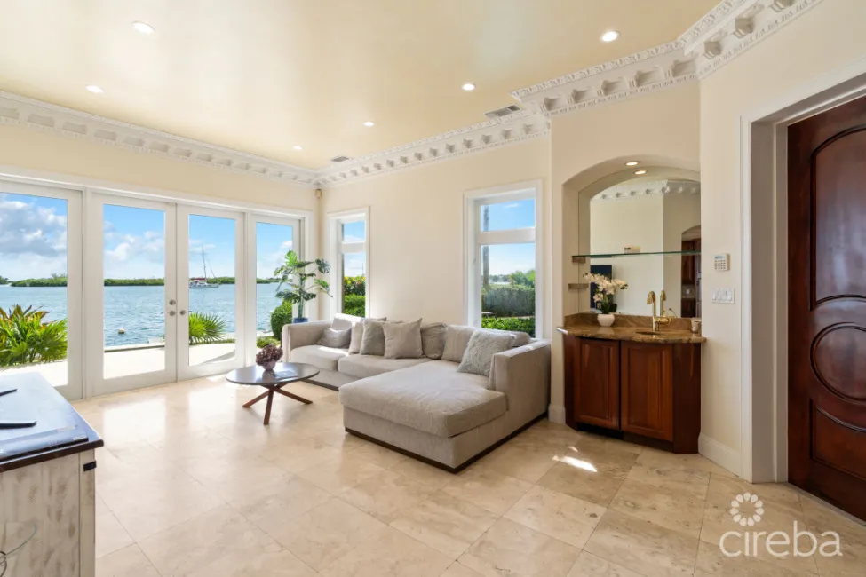 VISCAYA #1B - GOVERNORS HARBOUR WATERFRONT HOME