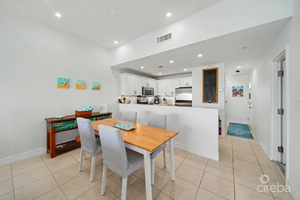 CASTAWAY COVE UNIT 328 A/B