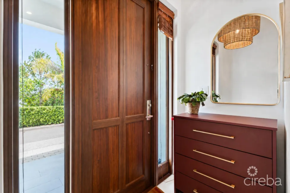 PERIWINKLE 551, 3 BEDROOM TOWNHOME