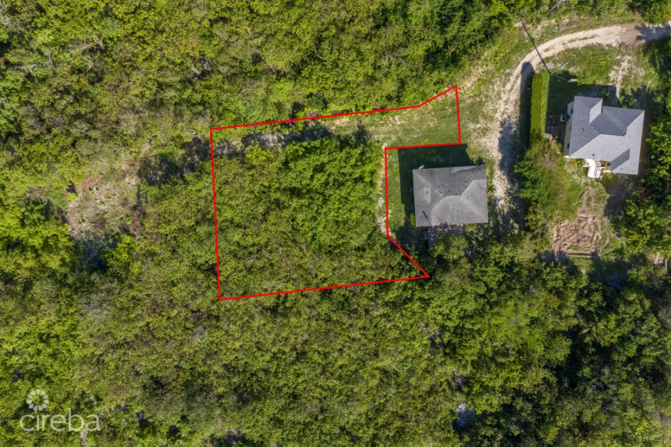 RESIDENTIAL LAND LOT, STEPS FROM THE SEA,  GRAND CAYMAN
