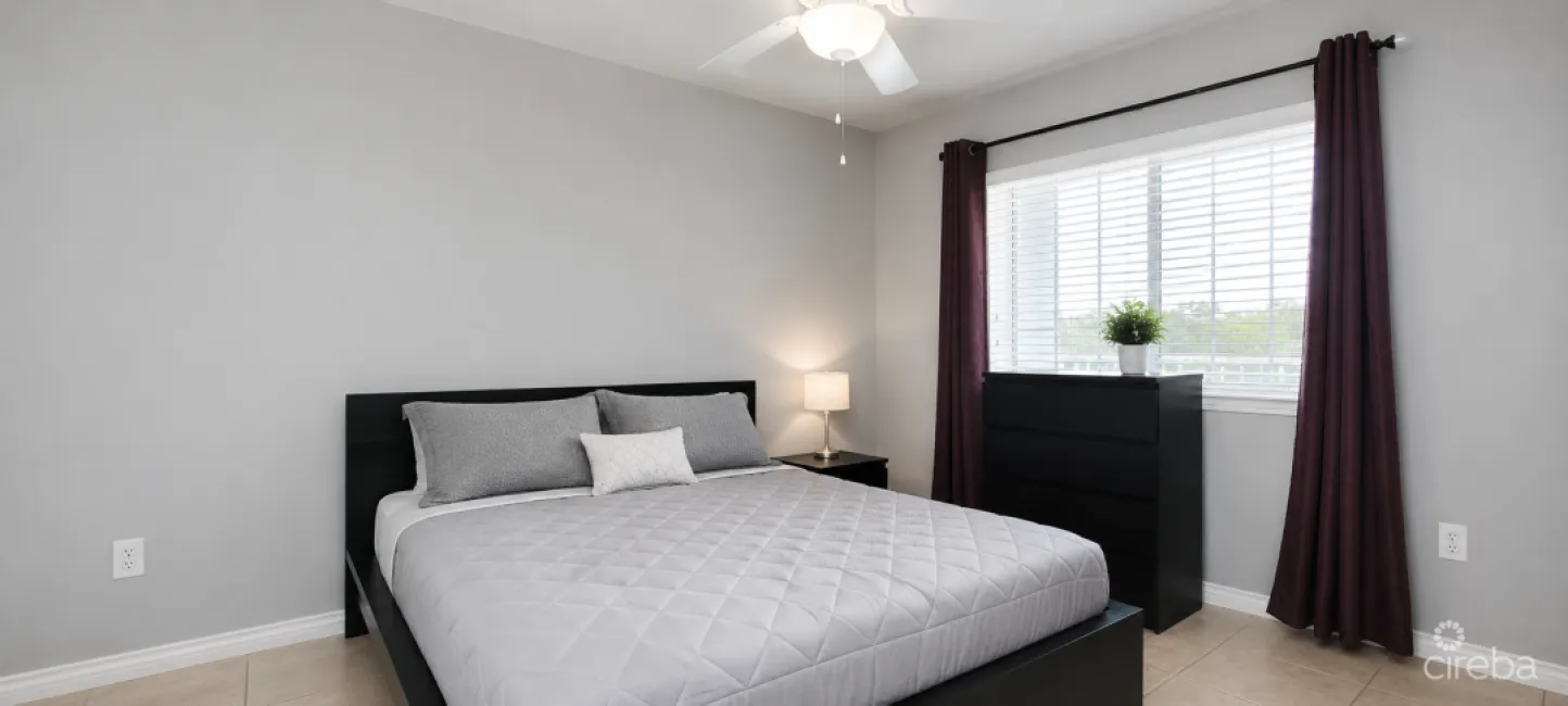 LAKESIDE--1BED/1BATH--CLOSE TO CAMANA BAY/SEVEN MILE BEACH