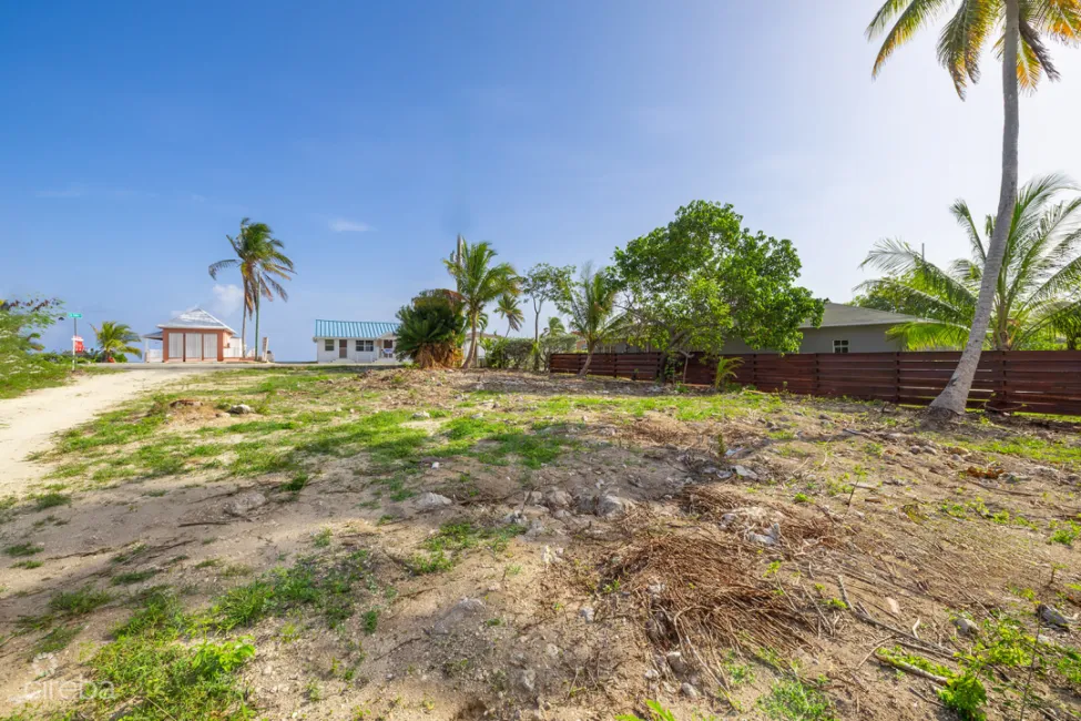 PRIME OCEANVIEW DUPLEX LOT, BREAKERS