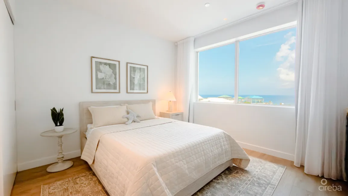 ONE GT - FURNISHED 2 BED WITH DEN