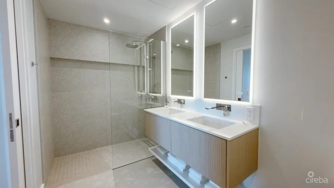 ONE GT - FURNISHED 2 BED WITH DEN