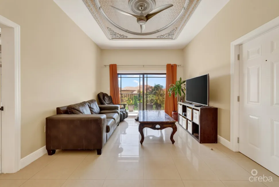 LANTERN POINT 3 BEDROOM CONDO W/ROOFTOP TERRACE