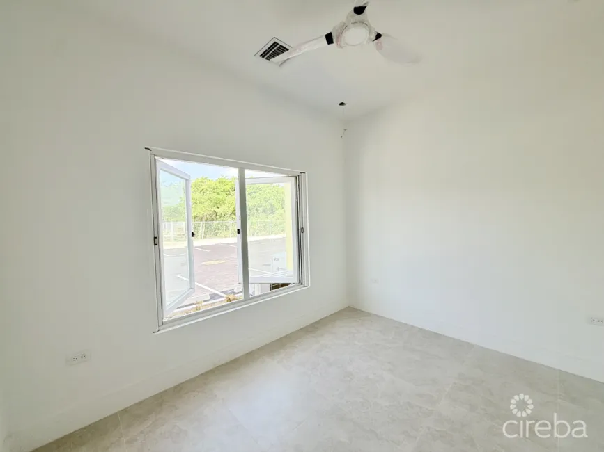LARGE ONE BEDROOM TOWNHOME - THE MEADOWS AT BATABANO