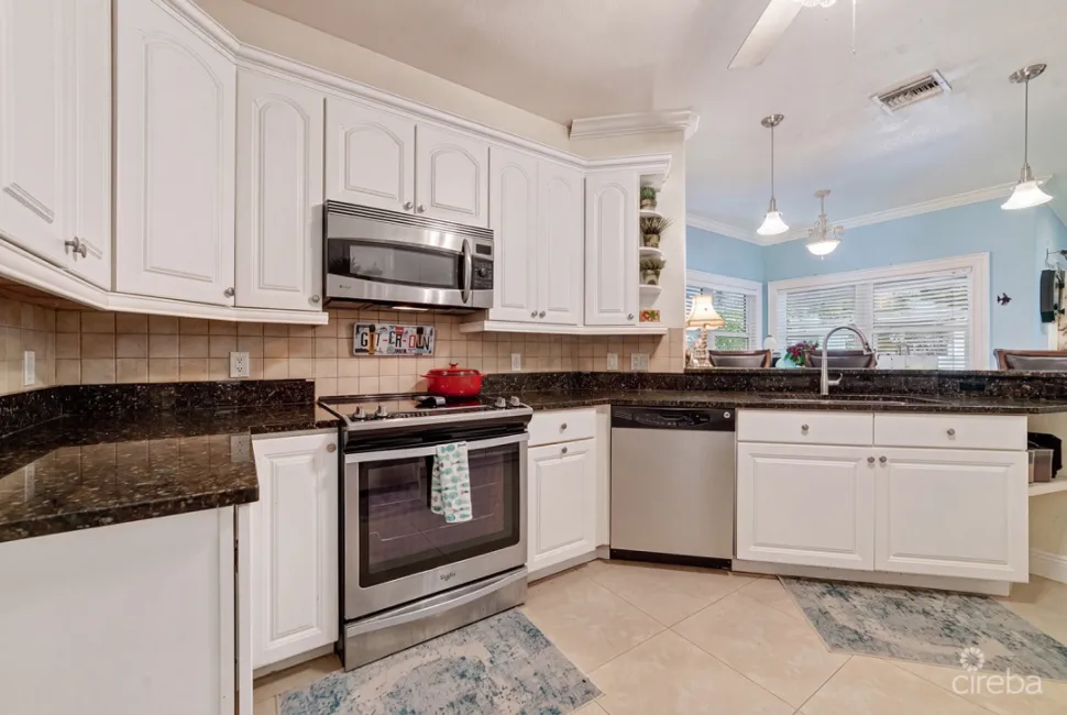 SAVANNAH 3 BED HOME WITH 1 BED RENTAL INCOME - $25K KYD CASHBACK INCENTIVE.