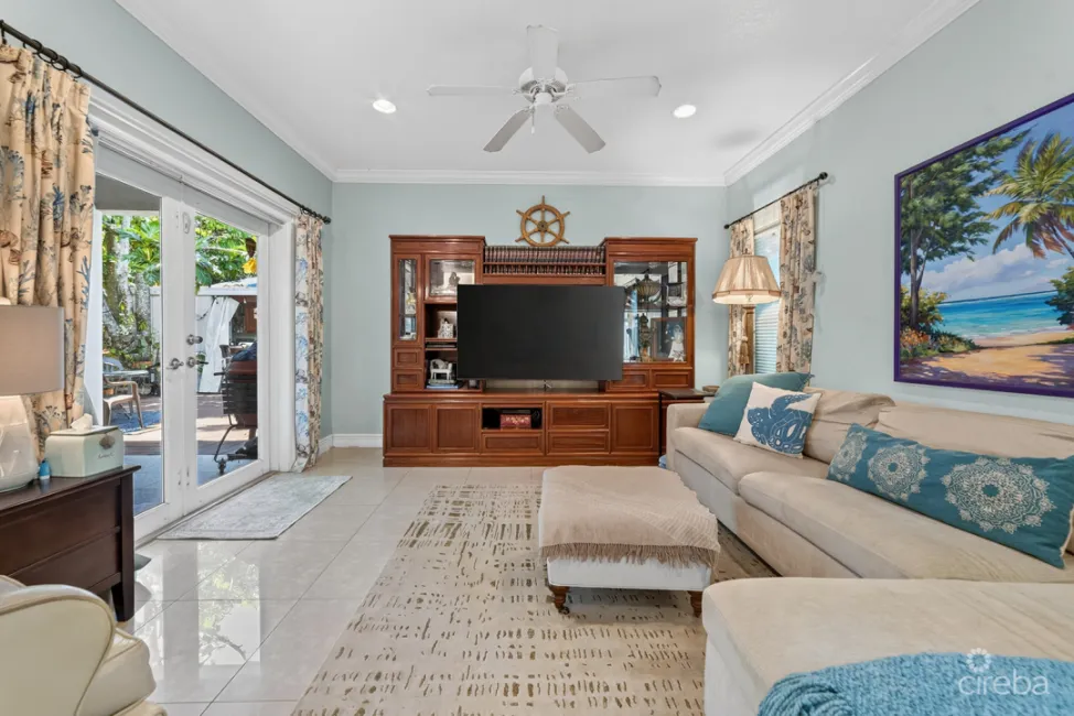 SAVANNAH 3 BED HOME WITH 1 BED RENTAL INCOME - $25K KYD CASHBACK INCENTIVE.