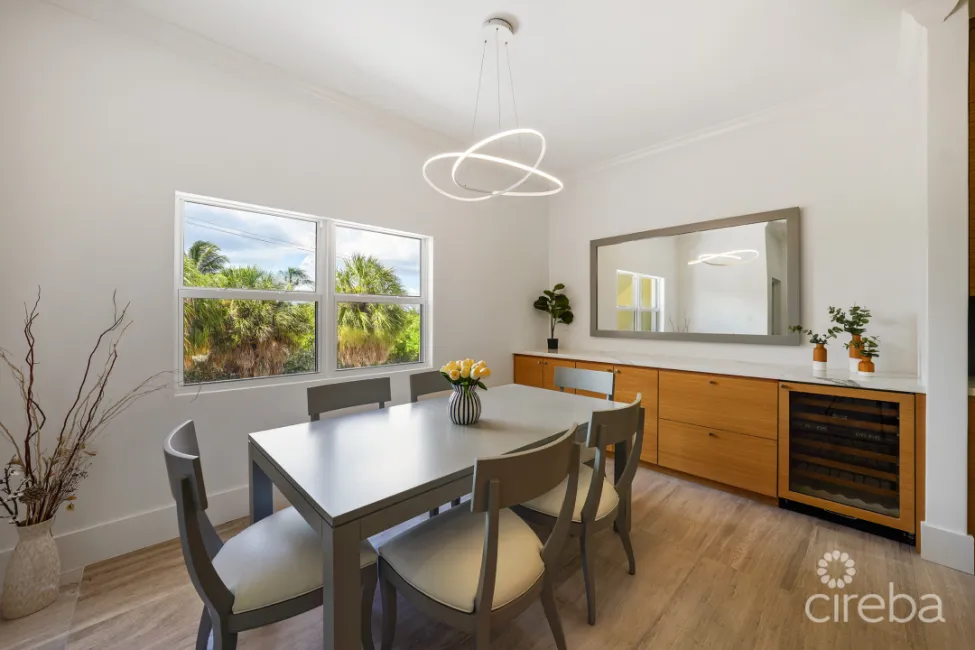 TURNBERRY EAST #3 , CRYSTAL HARBOUR