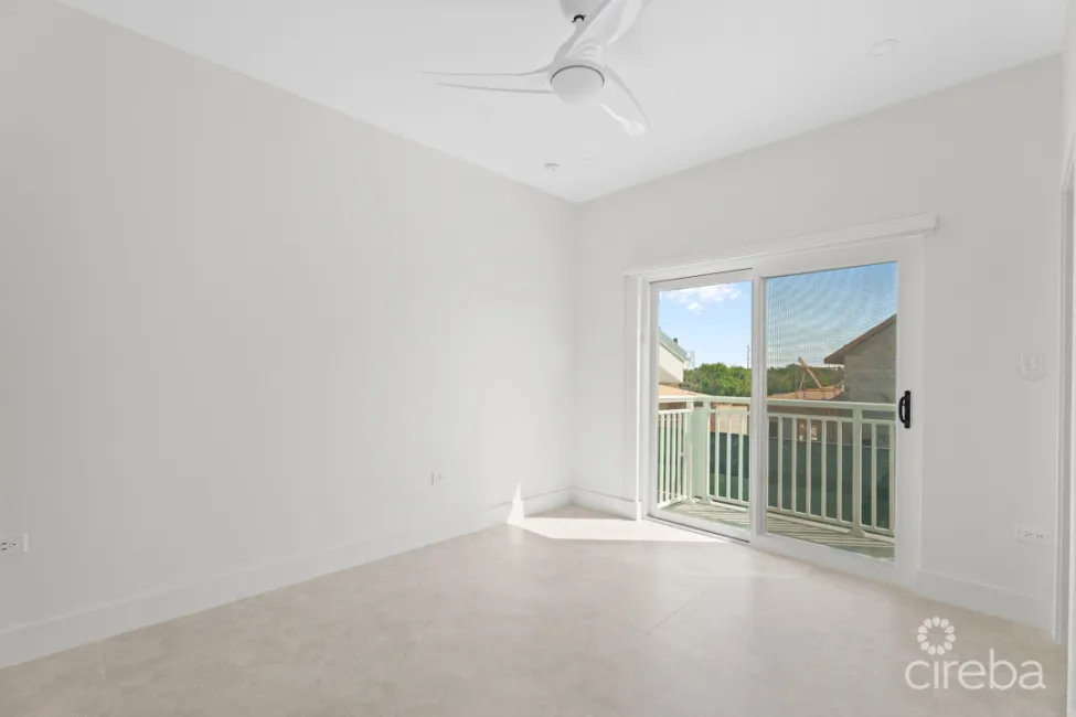 3 BEDROOMS + ROOF TERRACE AT THE MEADOWS AT BATABANO - RESIDENCE 504