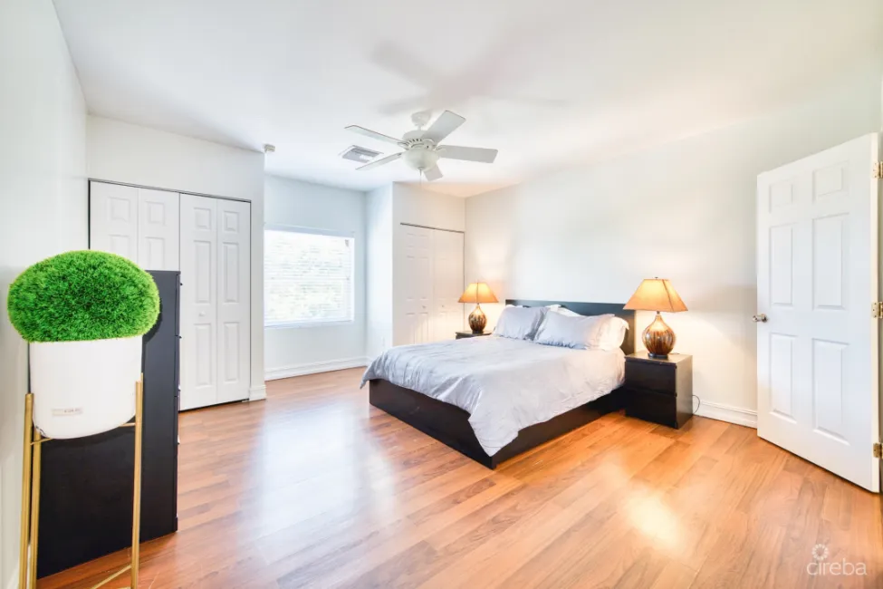 EXECUTIVE SUITES - 2 BED APARTMENT - GEORGETOWN- UNIT 29