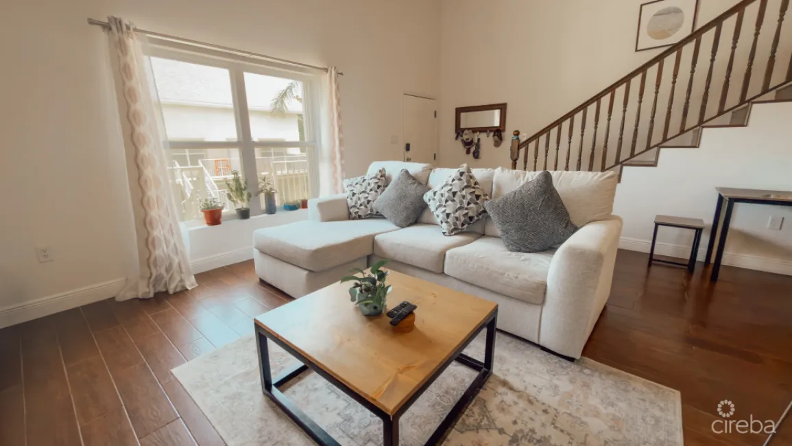 EMERALD ISLE 2 BEDROOM TOWNHOUSE