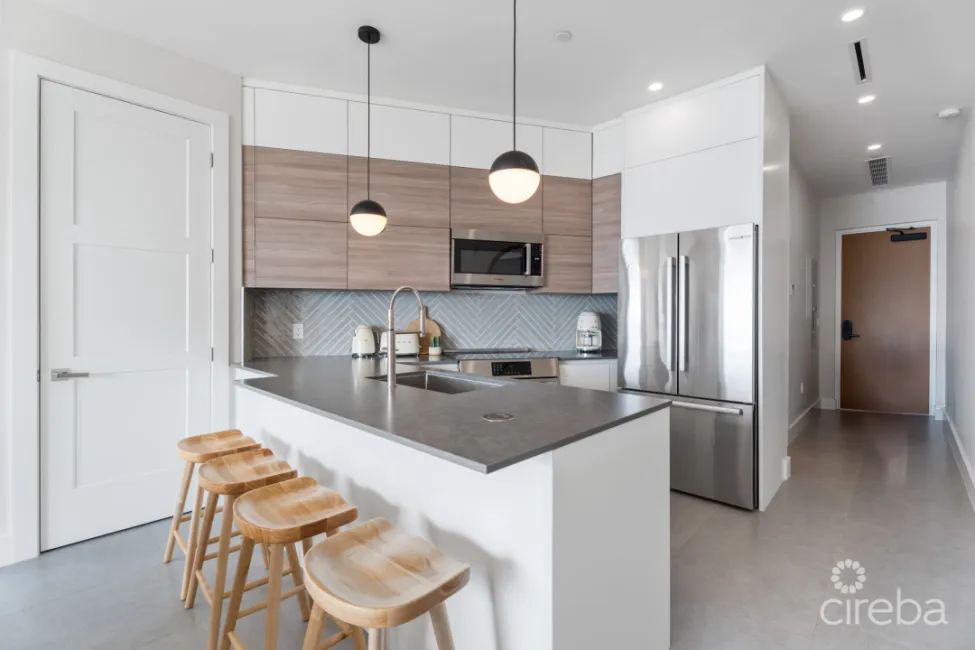 POINT WEST 26, OCEANFRONT CONDO