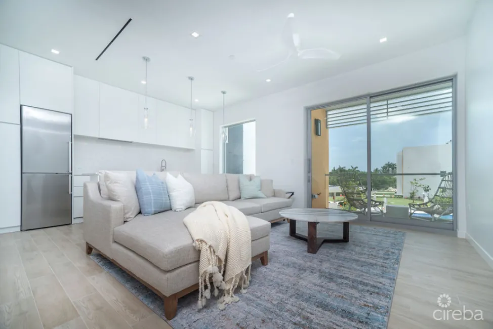 424 ONE CANAL POINT