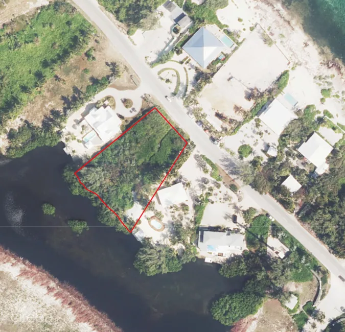 CAYMAN KAI CANAL FRONT LOT