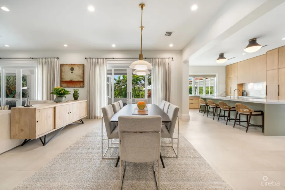 30 IRONSHORE DRIVE - VISTA DEL MAR HOME