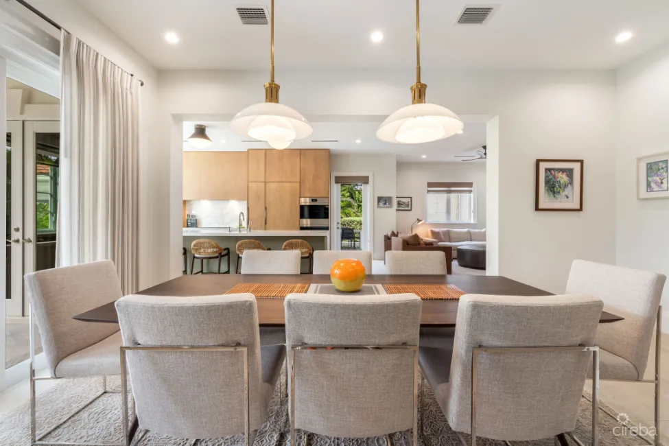 30 IRONSHORE DRIVE - VISTA DEL MAR HOME