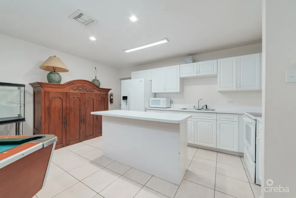 SMITH ROAD VILLAS #77: HIGH-DEMAND INVESTMENT PROPERTY IN GEORGE TOWN