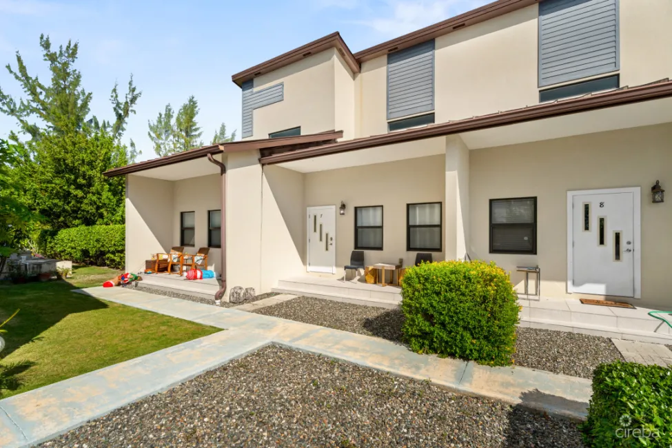 OASIS TOWNHOME #7